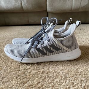 Adidas cloudfoam tennis shoes